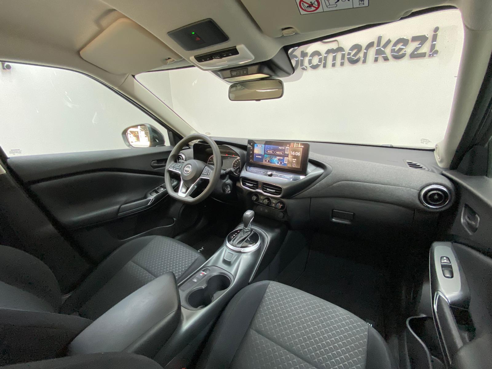 NISSAN JUKE 26